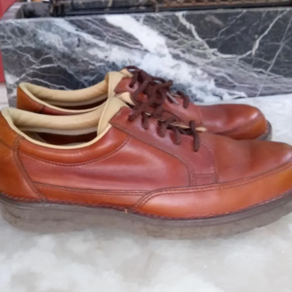 Rockport Men's Brown Oxfords